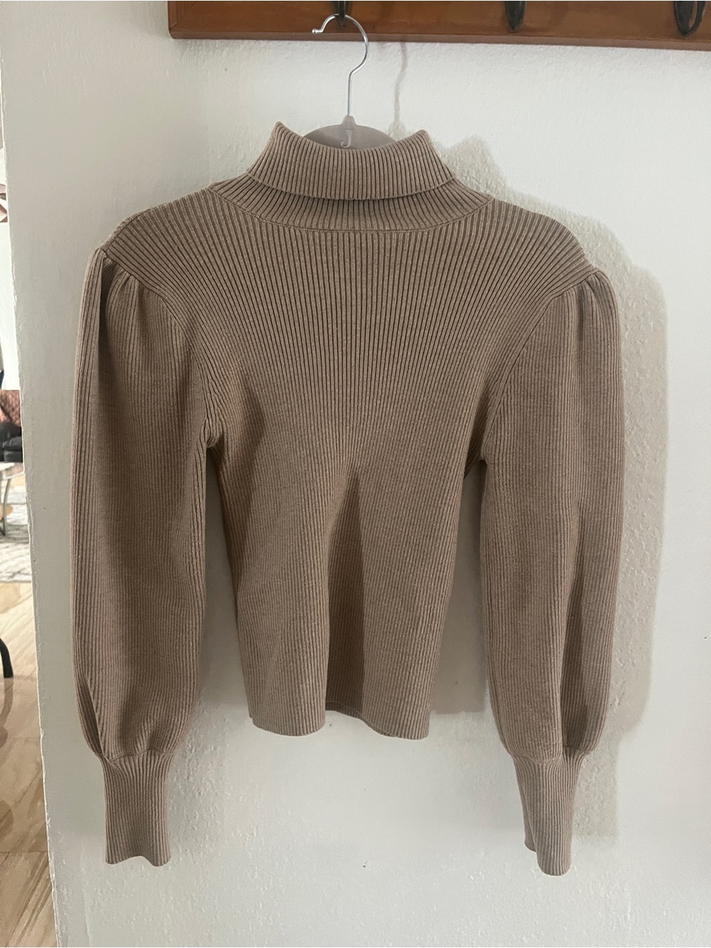 Forever 21 Beige Ribbed Puff-Sleeve Turtleneck Sweater